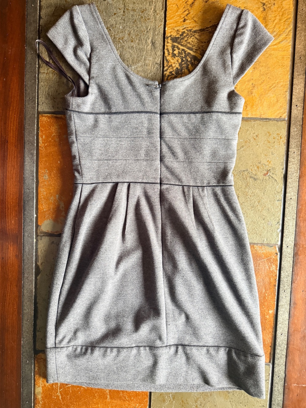 Bcbgmaxazria size 2 black gray mini dress country luxury bridal cocktail